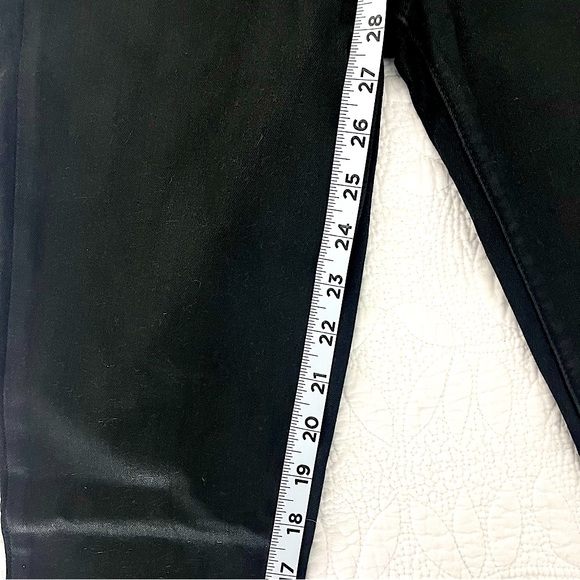 PAIGE Women’s Verdugo Fog Luxe Coating Leather Look Jeans Sz 27 Edgy Skinny - Picture 11 of 11